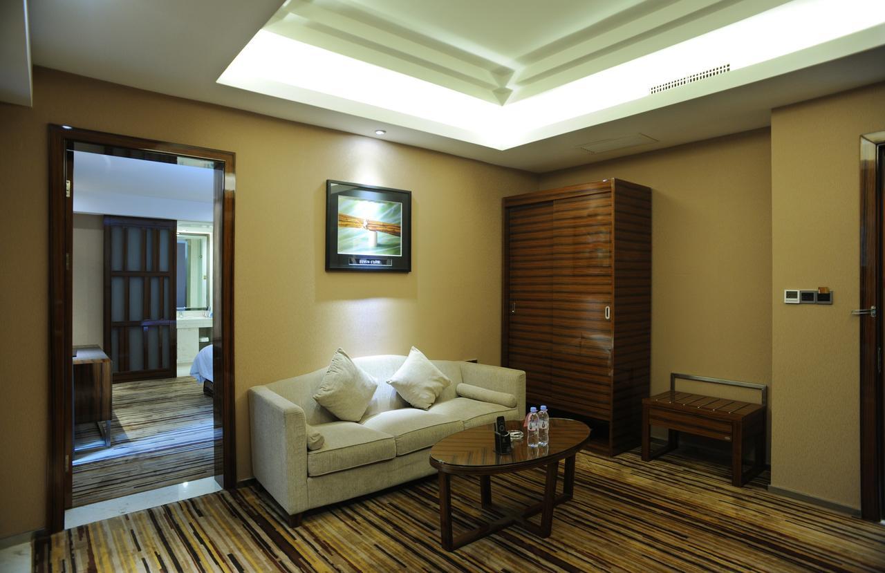 Jiangxi Seven Star Shang Wu Hotel หนานชาง ภายนอก รูปภาพ